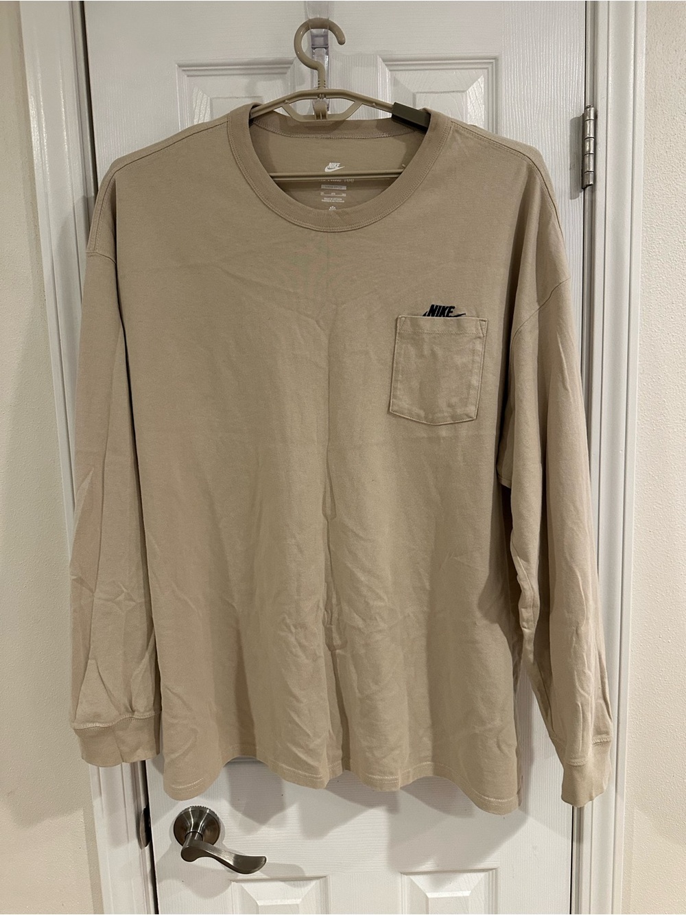 Nike Sportswear Premium Men’s Long Sleeve Pocket Tee in Khaki 3XL